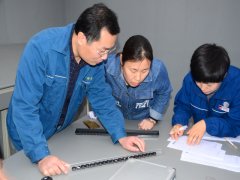 公司举行色差、色棋测试