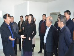 全省纺织打扮工业集群考察团到公司旅行考察