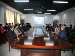 ������ί��У�ɲ���ѵ���߽���˾���п���