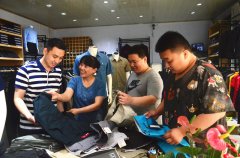 è�����������Ƴ�������ϵ�С�������������������ҹ��̬