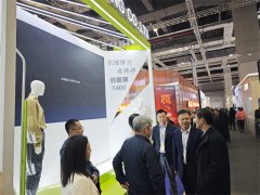 è���������ɷ���������ʢ�� Я�ֹ���δ��